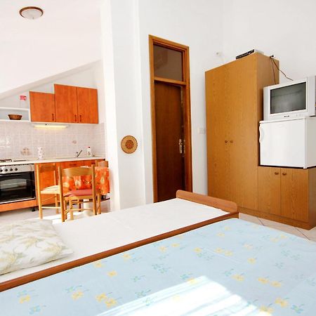 Apartments By The Sea Sevid, Trogir - 9468 Bagian luar foto