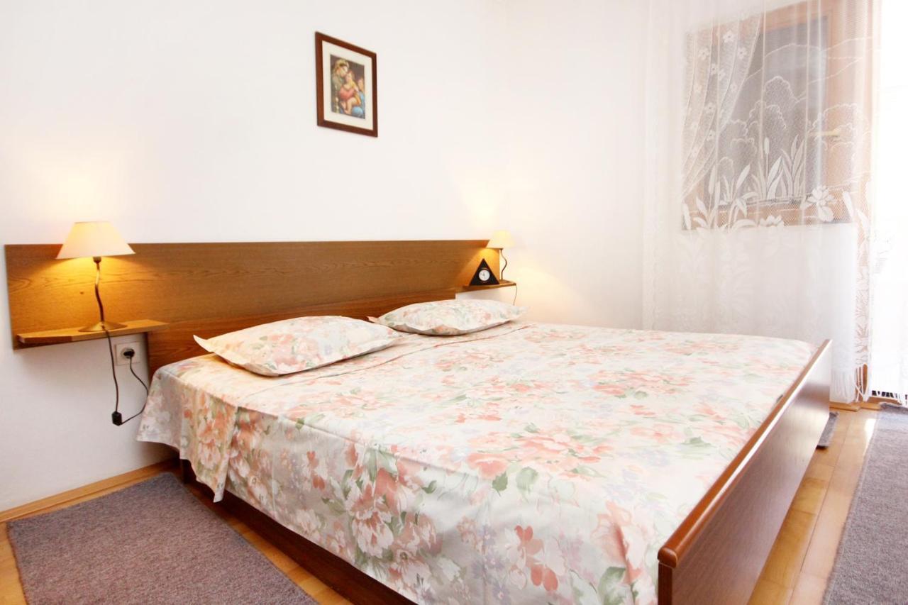 Apartments By The Sea Sevid, Trogir - 9468 Bagian luar foto