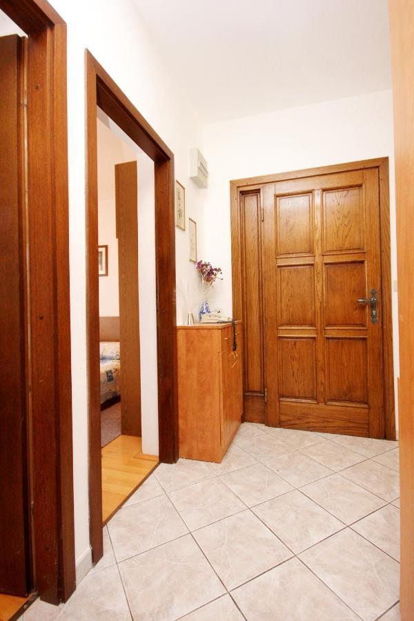 Apartments By The Sea Sevid, Trogir - 9468 Bagian luar foto